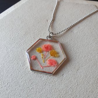 Fun necklace Cuties|Resin art flowers|Silver colored necklace