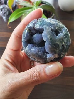 Grape Agate Sphere|Crystal ball|A-Quality|Medium 5-6 cm