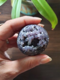 Grape Agate Sphere|Crystal ball|A-Quality|Small 4-5 cm