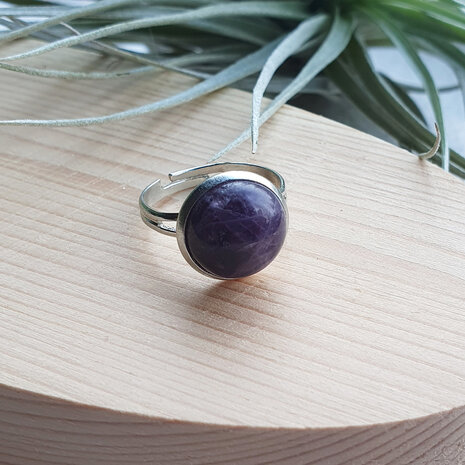 Amethyst ring|Cabochon women's ring|Adjustable size|Silver colored