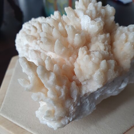 Stalactite with Aragonite|Crystallized gemstone| 95 x 75 x 70 mm