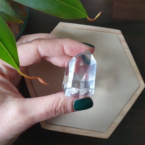 Clear Quartz point nr 1|AA quality|35 x 30 x 25 mm