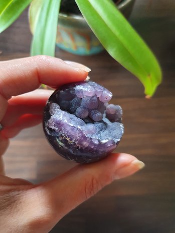 Grape Agate Sphere|Crystal ball|A-Quality|Small 4-5 cm