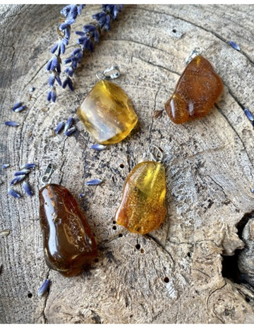 Gemstone pendant Amber|ca. 2cm long|hardened resin pine tree