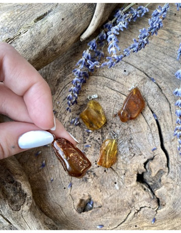 Gemstone pendant Amber|ca. 2cm long|hardened resin pine tree