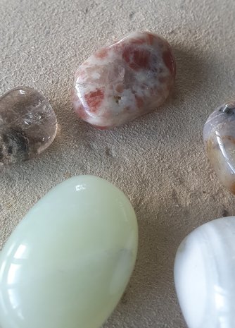 Kristallen setje Positieve Energie|Jade, Oceaan Jaspis, Fantoomkwarts, witte Agaat, Zonnesteen