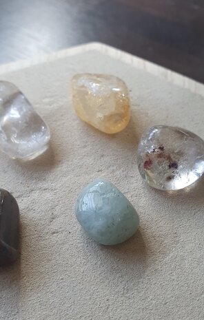 Crystal set Letting Go|Rutilated Quartz, Smoky Quartz, Citrine, Aquamarine, Petrified Wood